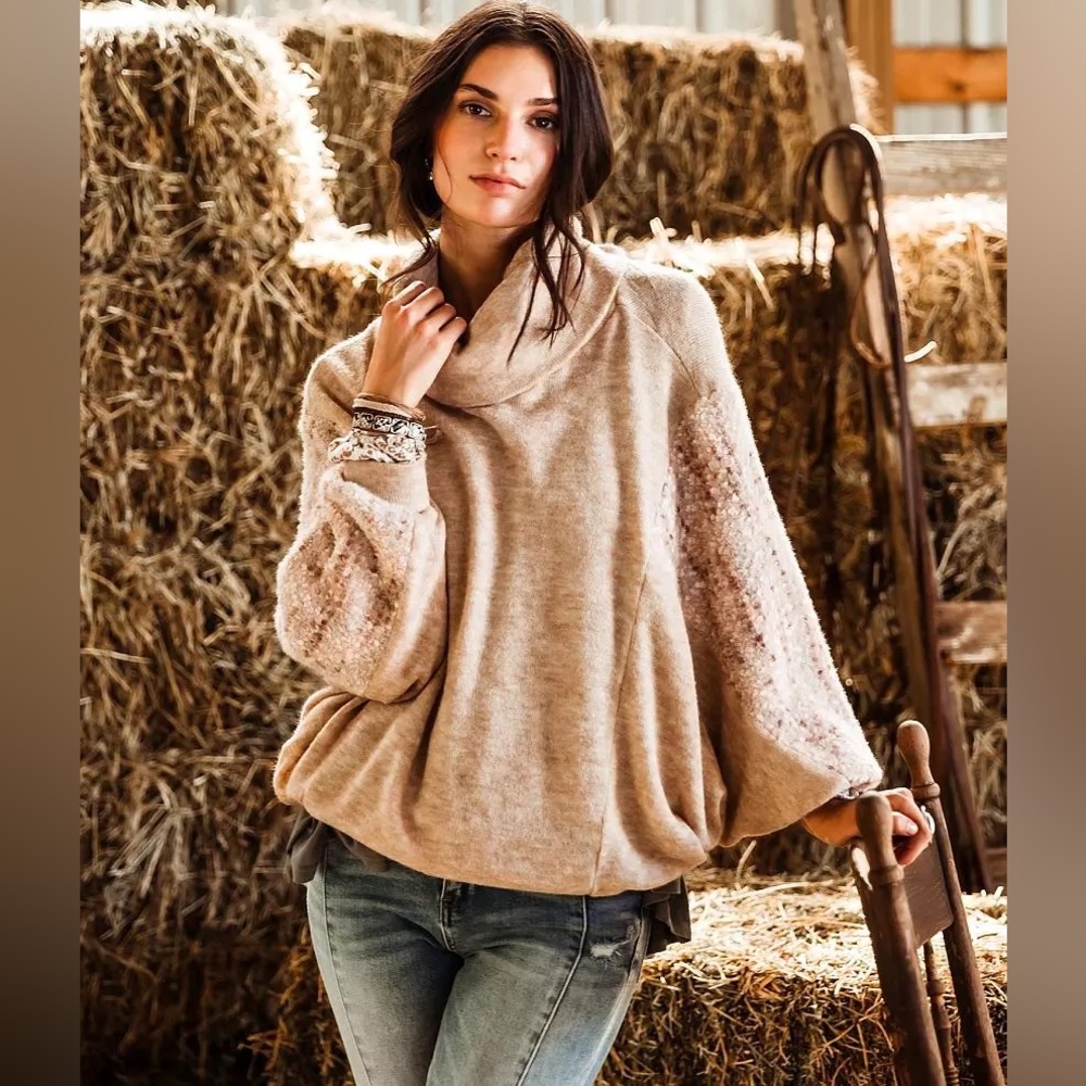 Gimmicks by BKE Cream Cowl Neck Sweater